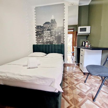 Svobody Apartments Lviv Ngoại thất bức ảnh