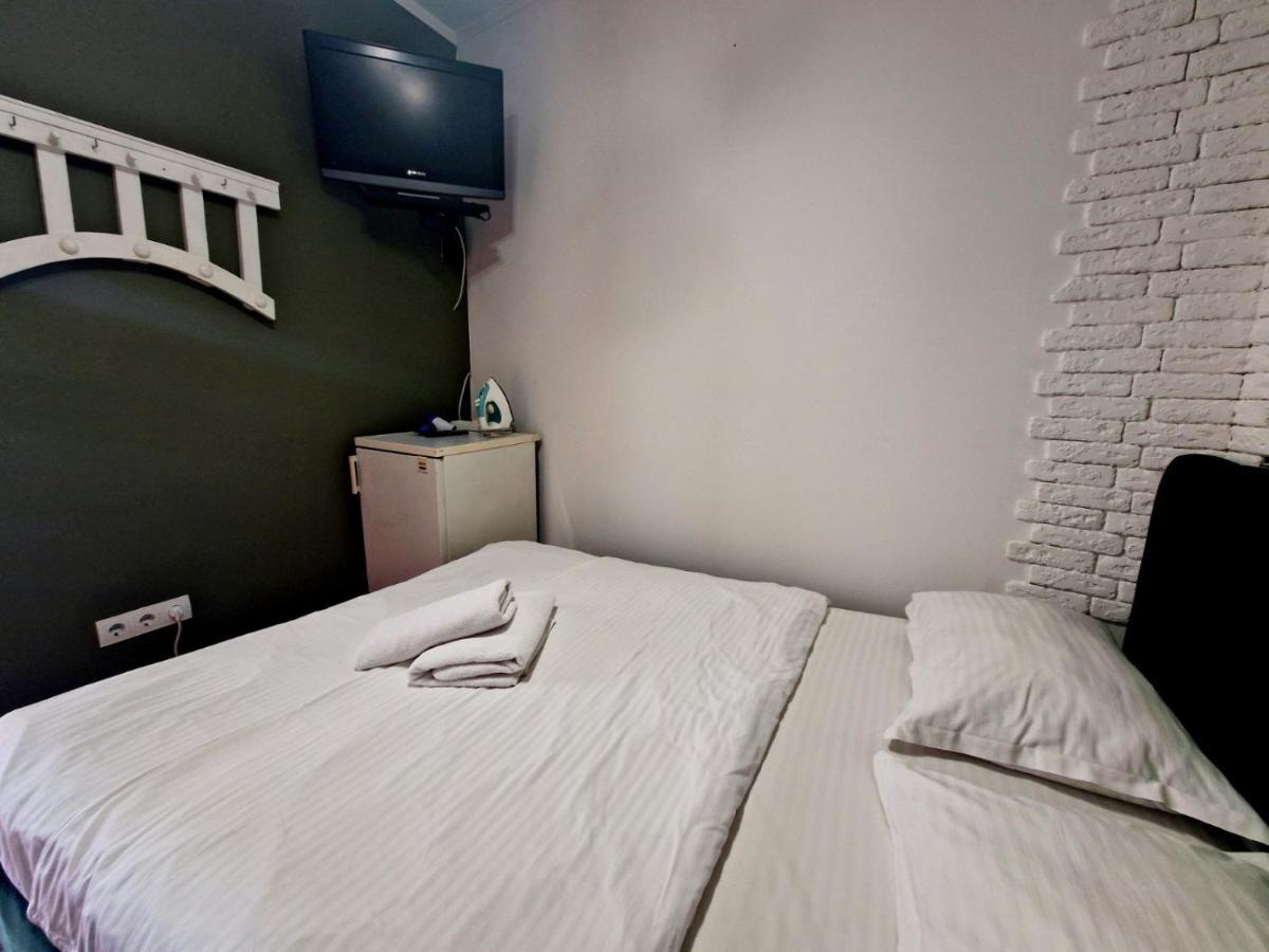 Svobody Apartments Lviv Ngoại thất bức ảnh
